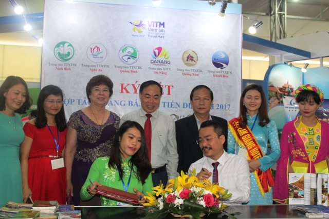 Nghệ An ký kết hợp tác quảng bá du lịch với 5 tỉnh tại VITM 2017